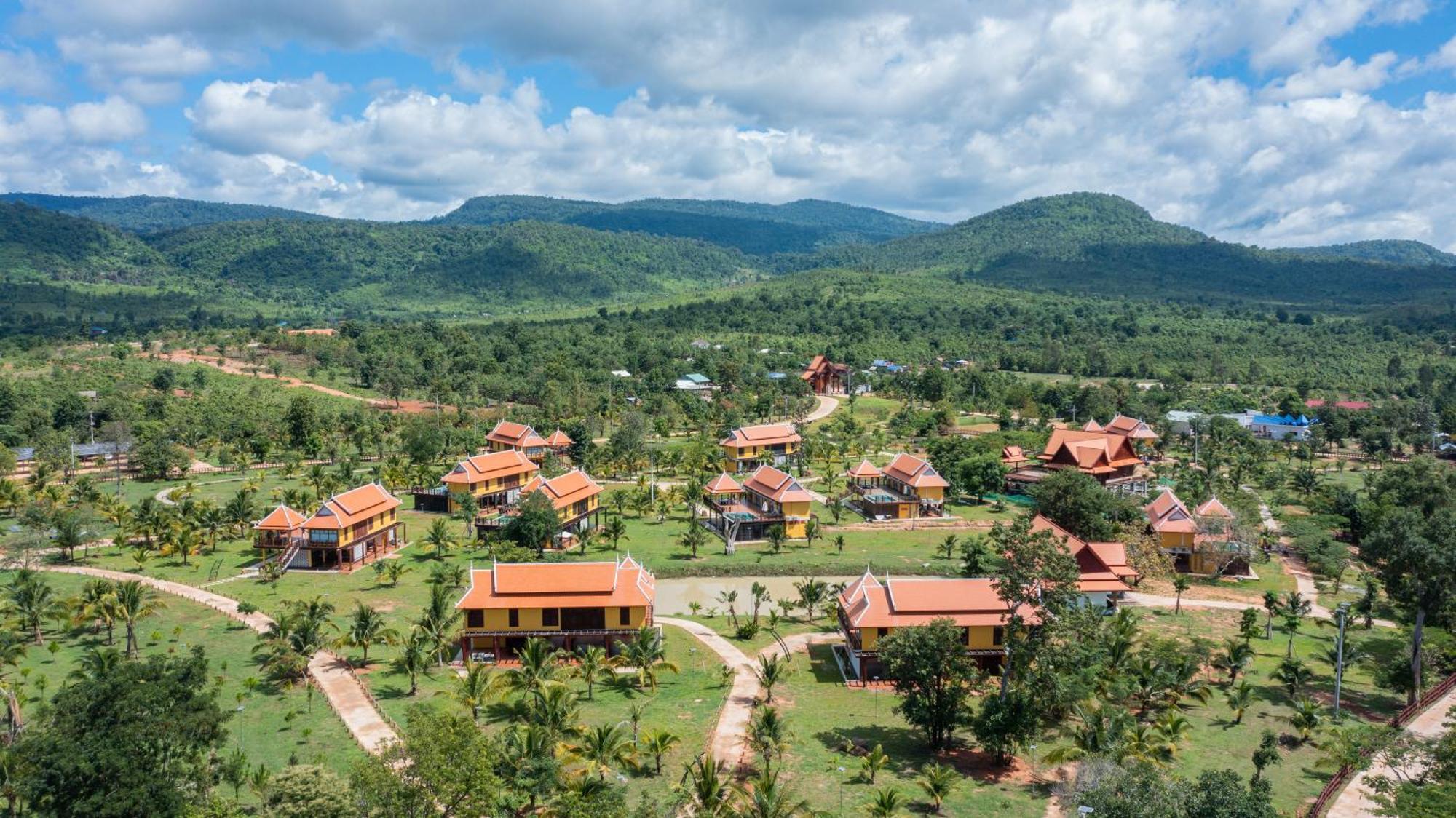 Phum Domnak Domrey Resort Tyambok Kültér fotó